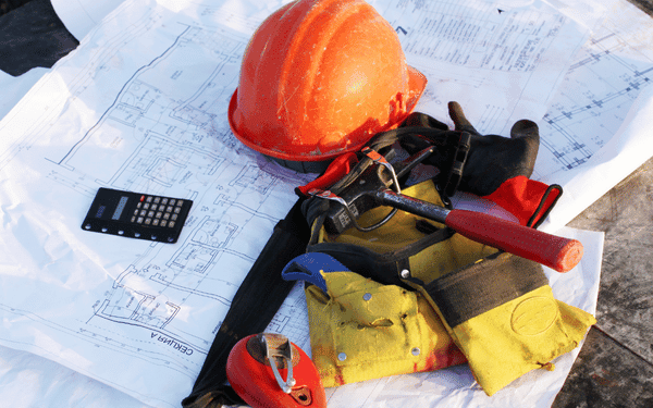 Albañil en Fuerteventura haciendo un proyecto para una vivienda